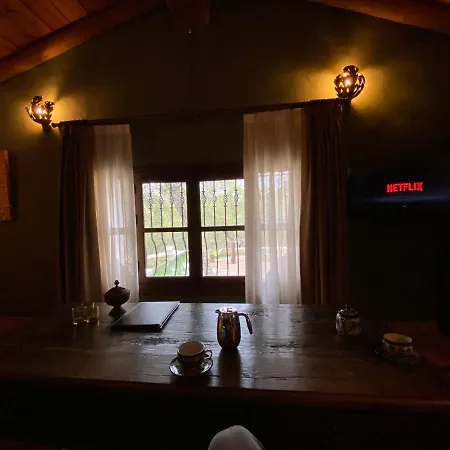 Bed and breakfast Valle Del Arroyo - - Solo Adultos Cortelazor