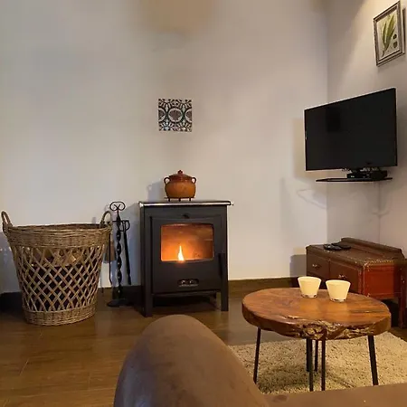 Valle Del Arroyo - - Solo Adultos Bed and breakfast