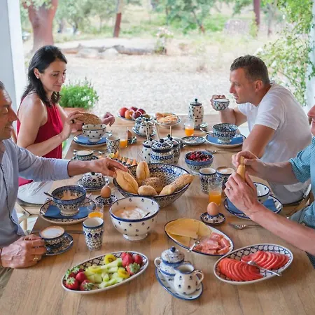 Valle Del Arroyo - - Solo Adultos Bed and breakfast Cortelazor